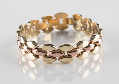 Bracelet en or jaune et or rose composé de...