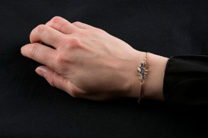 Bracelet maille anglaise en or jaune orné...