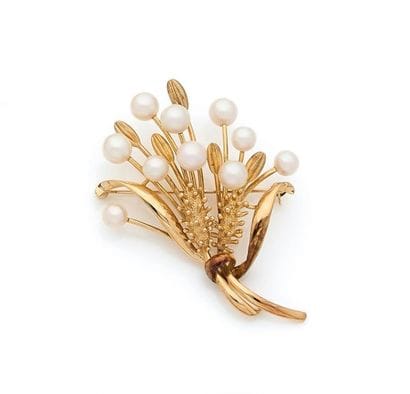 MIKIMOTO. 

Broche bouquet en or 14K (585),...