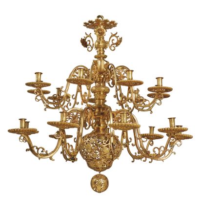 Chandelier 

A twenty arms gilt bronze chandelier...