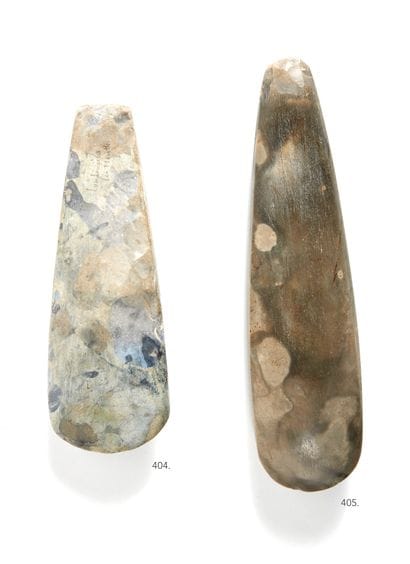 Large axe 

polished with straight edge

Grey...