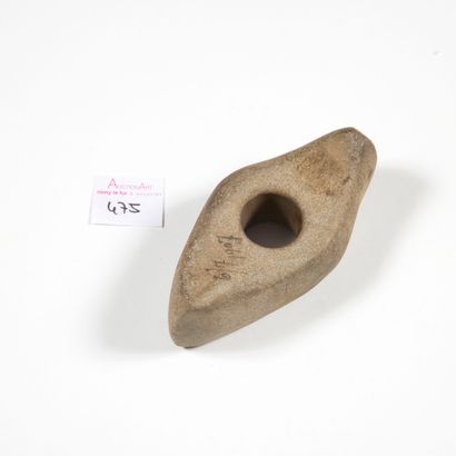 Hache-marteau

subnaviforme.

Pierre grise.

Danemark,...