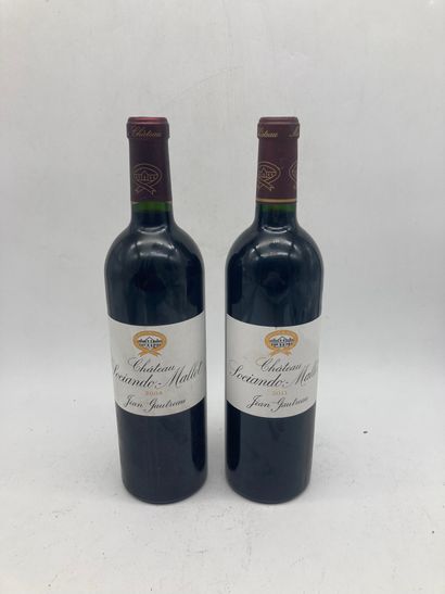 2 bouteilles

1 bouteille : Château Sociando...