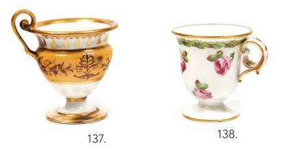 Sèvres

Pot à jus en porcelaine de pâte dure...