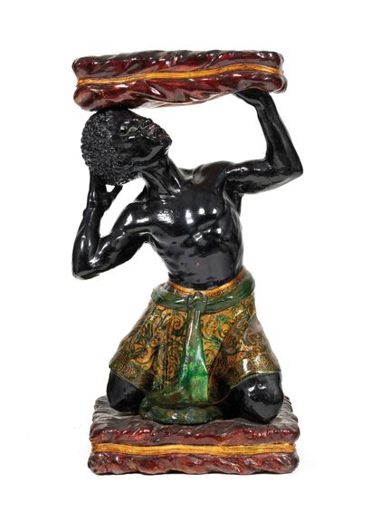 Sellette basse

en bois laqué polychrome...