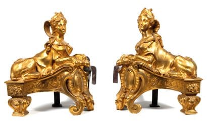 Paire de chenets 

en bronze ciselé et redoré...