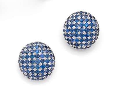 Paire de clips d'oreilles 

en pastilles...