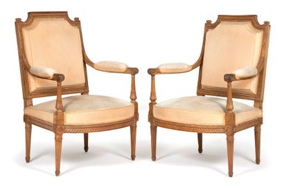 Pair of armchairs
in natural wood with a...