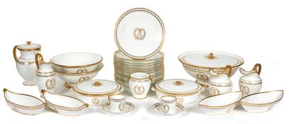 SEVRES
Service du Roi Louis-Philippe comprenant:...