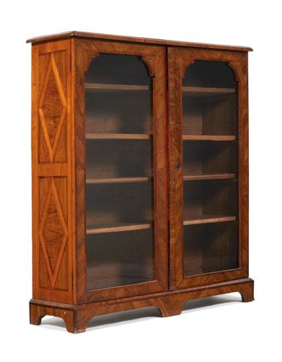 Bookcase with height of support
Rectangular...