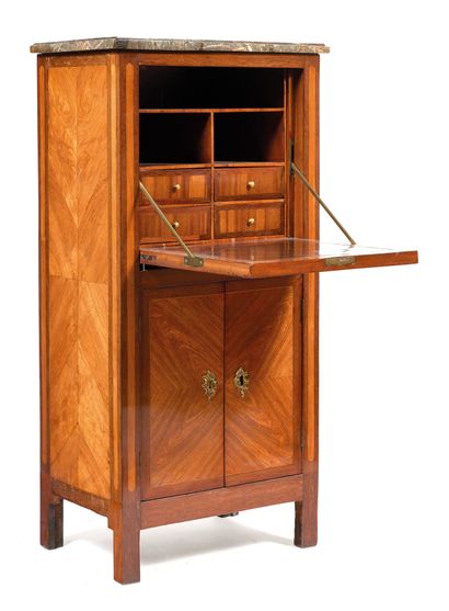 Secretary with flap 
Rectangular form in...