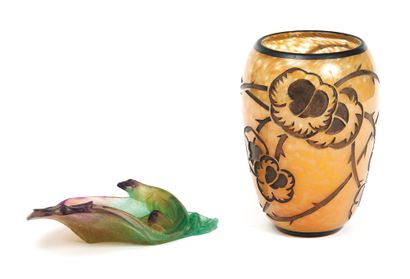 MARCEL GOUPY (1886-1954)
Lined glass ovoid...