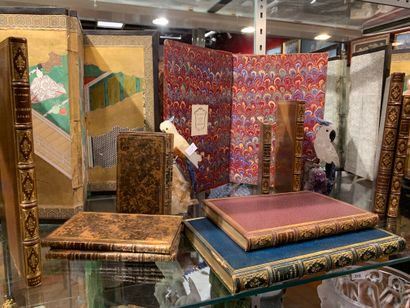Set of about 200 leather and cardboard bindings,...