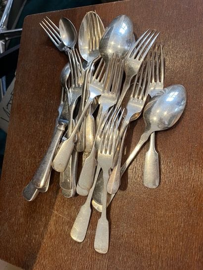 Household set in metal 
20th century German...