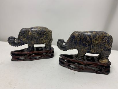 Two small lapis lazuli elephants
Damage and...