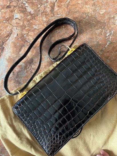Hermès brown crocodile bag
Good conditio...