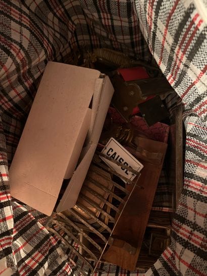 Mannette small lot of various curios