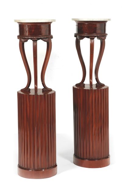 Pair of sheaths
in mahogany veneer, the cylindrical...