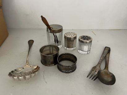 Silver set including a cutlery set, a sprinkling...