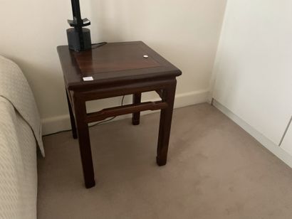 Deux tables de chevets en bois exotiques
piétement...