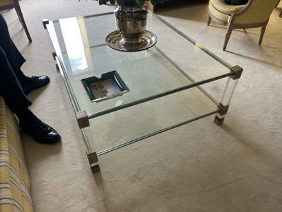 Table à plateau en verre, métal anciennement...