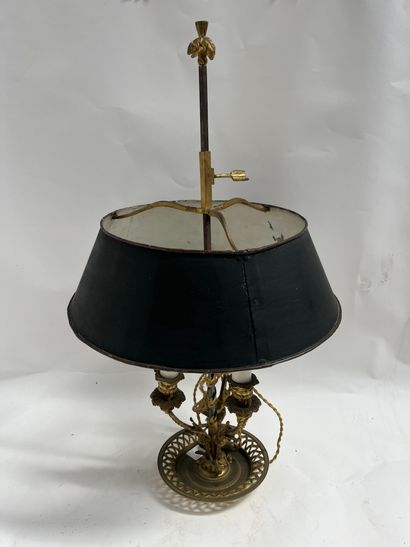Three-light ormolu hot-water bottle lamp...