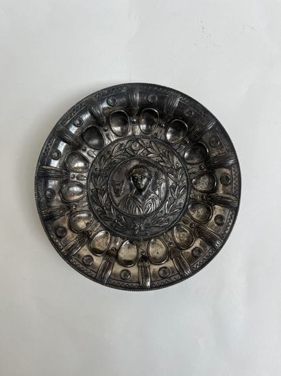 Decorative silver-plated bronze dish with...