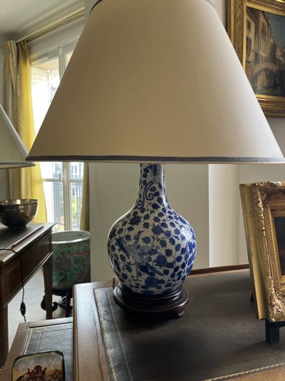 Vase gourde en porcelaine blanc bleu, à décor...
