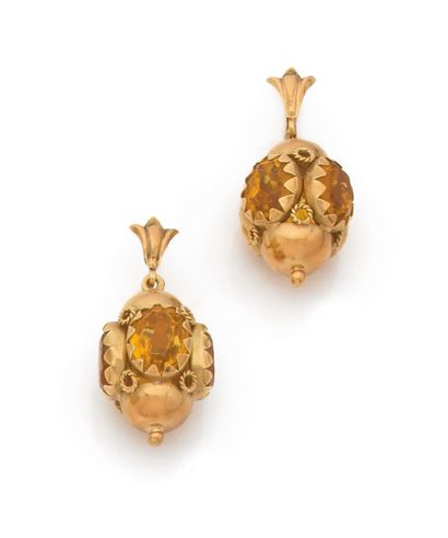 Pair of earrings 
in 18K (750) gold, each...