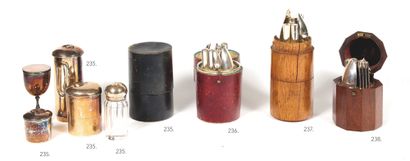 Small travel case in grained leather including:...