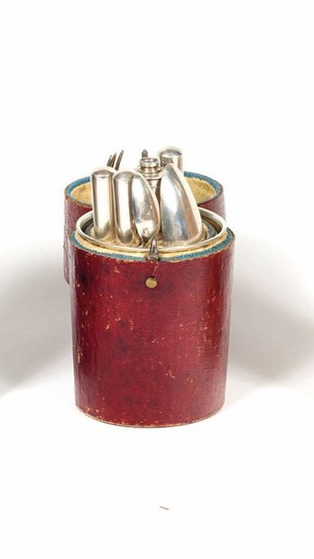 Travel set including knives, forks and spoons....
