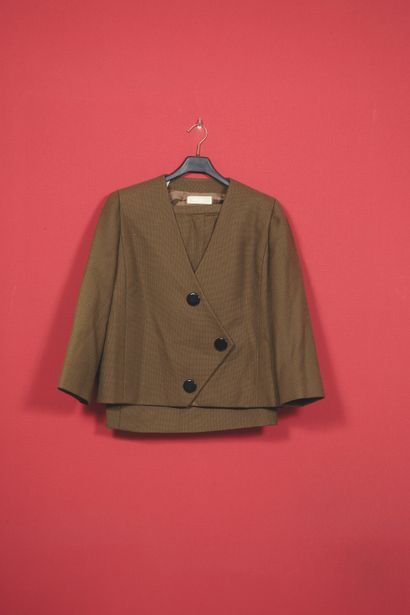 Pierre CARDIN. 
Brown fabric skirt suit:...