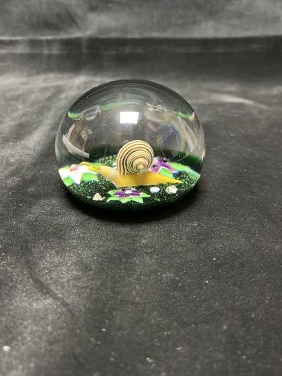 BACCARAT
Presse-papier modèle Escargot signé...