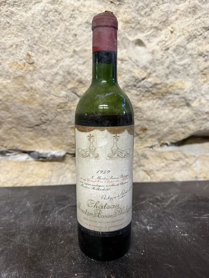1 bottle Château Mouton Baron Philippe 1959...