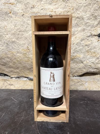 1 magnum Château Latour 1990 Pauillac label...
