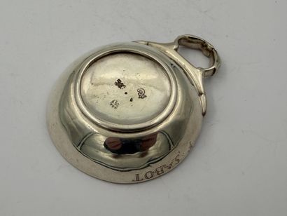 MACON 1766
Silver wine cup, plain body. It...