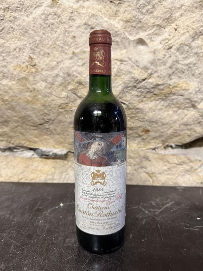 1 bottle Château Mouton Rothschild 1985 Pauillac,...