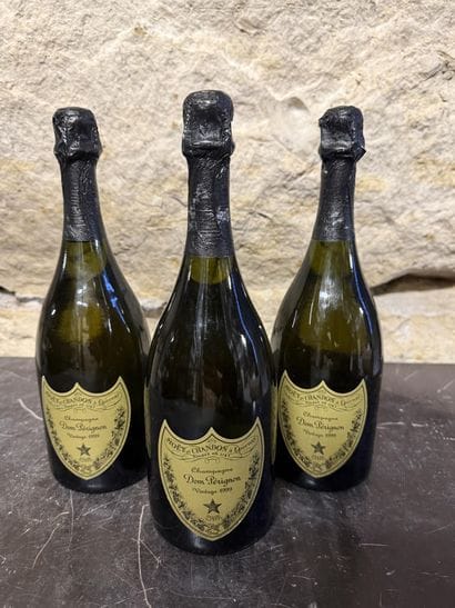 3 bottles Champagne Moët et Chandon Dom Perignon...