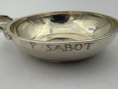 MACON 1766
Silver wine cup, plain body. It...
