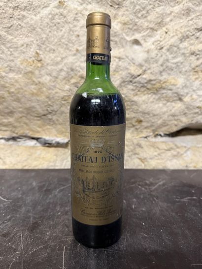 1 bottle Château d'Issan 1970, level: mi...