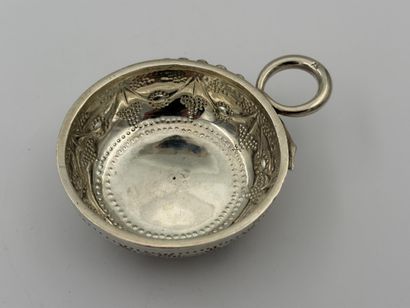 TOURS 1772
Silver wine cup, the body chased...