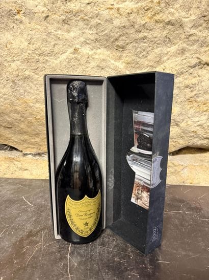 1 bottle Champagne Dom Perignon 2000 level...