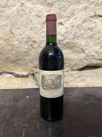 1 bottle Château Lafite Rothschild 1984 Pauillac,...