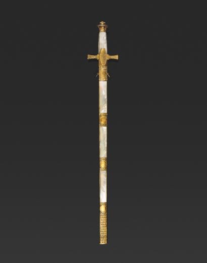 Très beau et élégant glaive de grand uniforme...