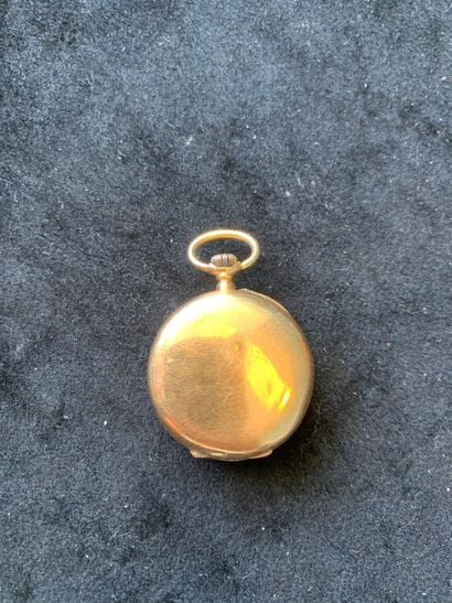 Montre de col en or jaune 18K, cadran émail...