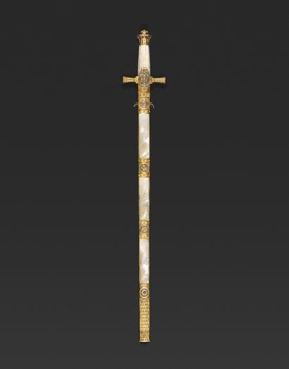 Très beau et élégant glaive de grand uniforme...