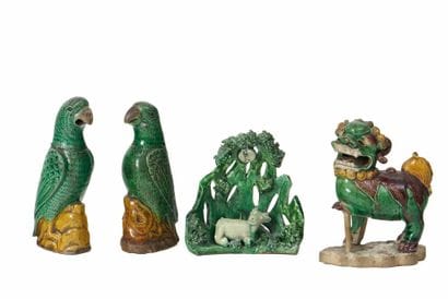 CHINE - Epoque KANGXI (1662 - 1722)
Ensemble...