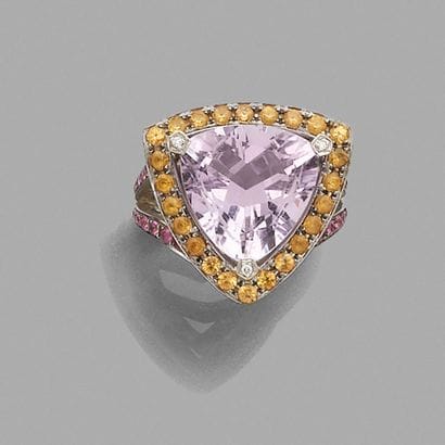 MAUBOUSSIN 
Bague en or gris 18K (750), modèle...