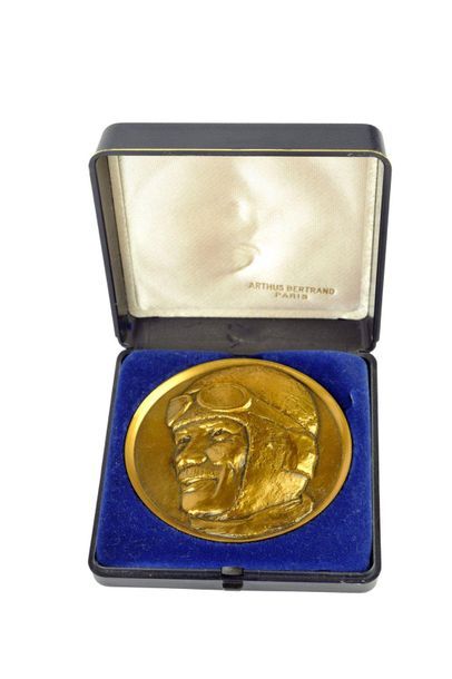 Médaille de table commémorative Une médaille...