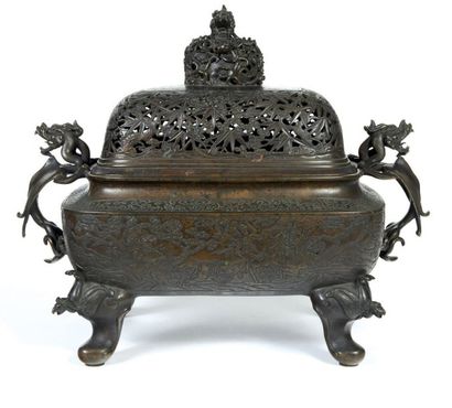 CHINE - Fin époque MING (1368 - 1644)

Brûle-parfum...
